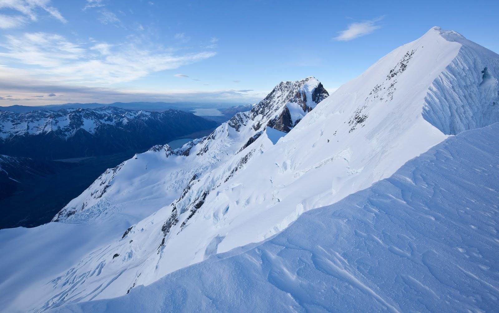 On the summit ridge of Mt Tasman