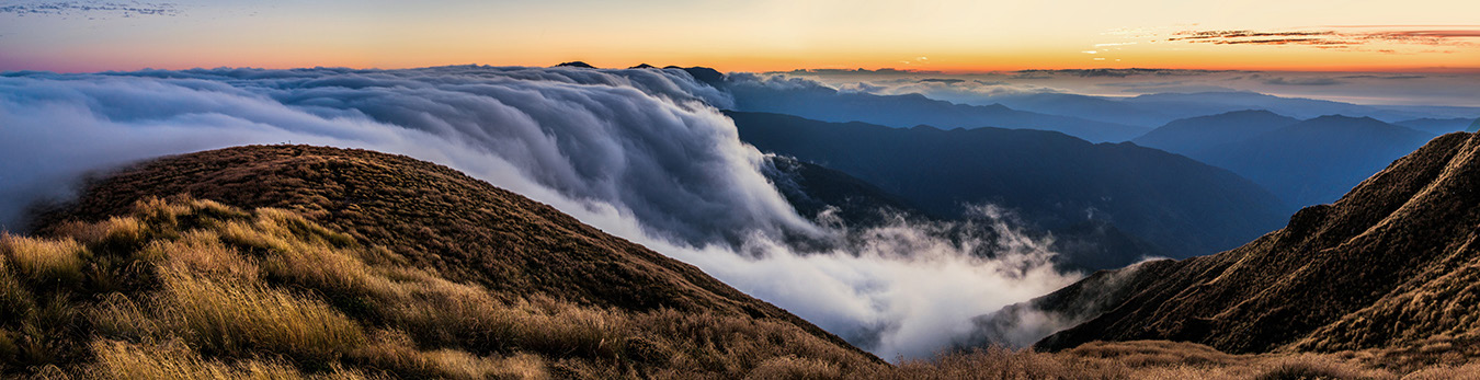 On top of Aokaparangi at sunset
